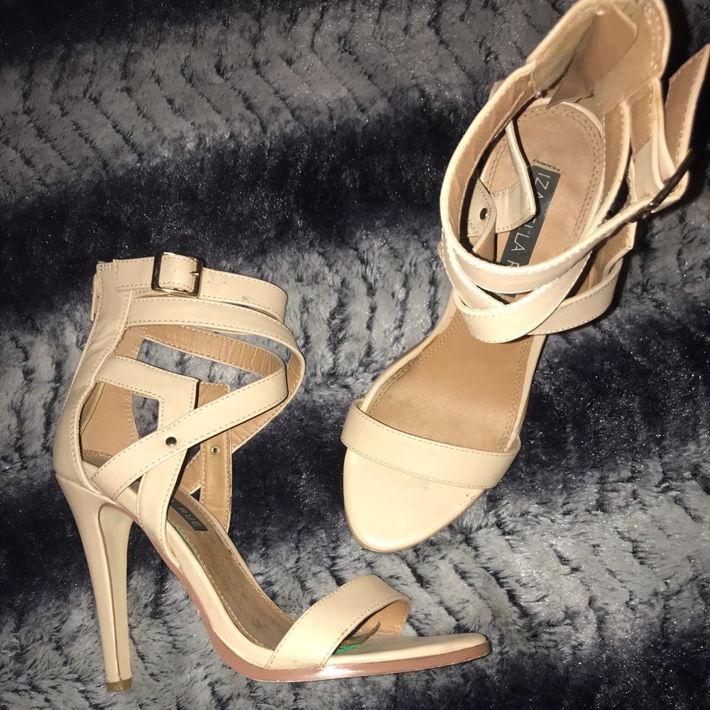 Nude open toe zip heel